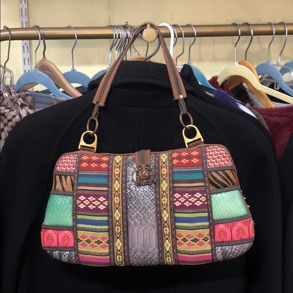 Hand bag